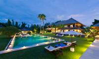8 Bedrooms Villa Chalina Estate in Canggu